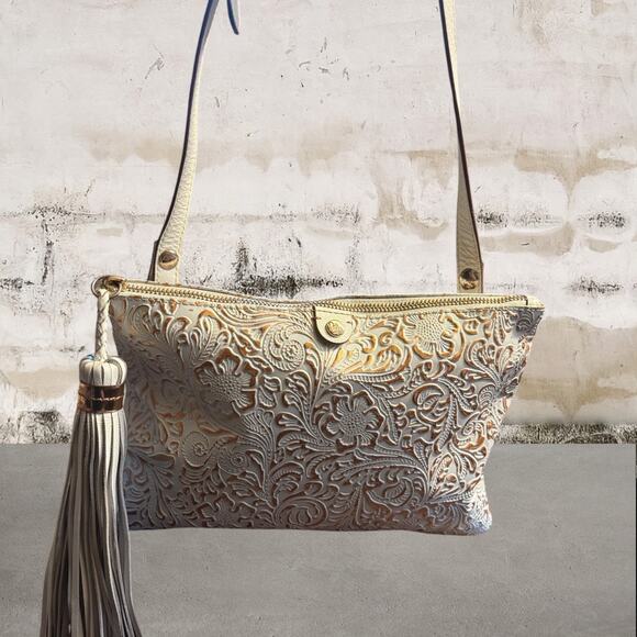 Tommy Bahama Leather Embossed with Gold Accents Crossbody - Picture 1 of 7